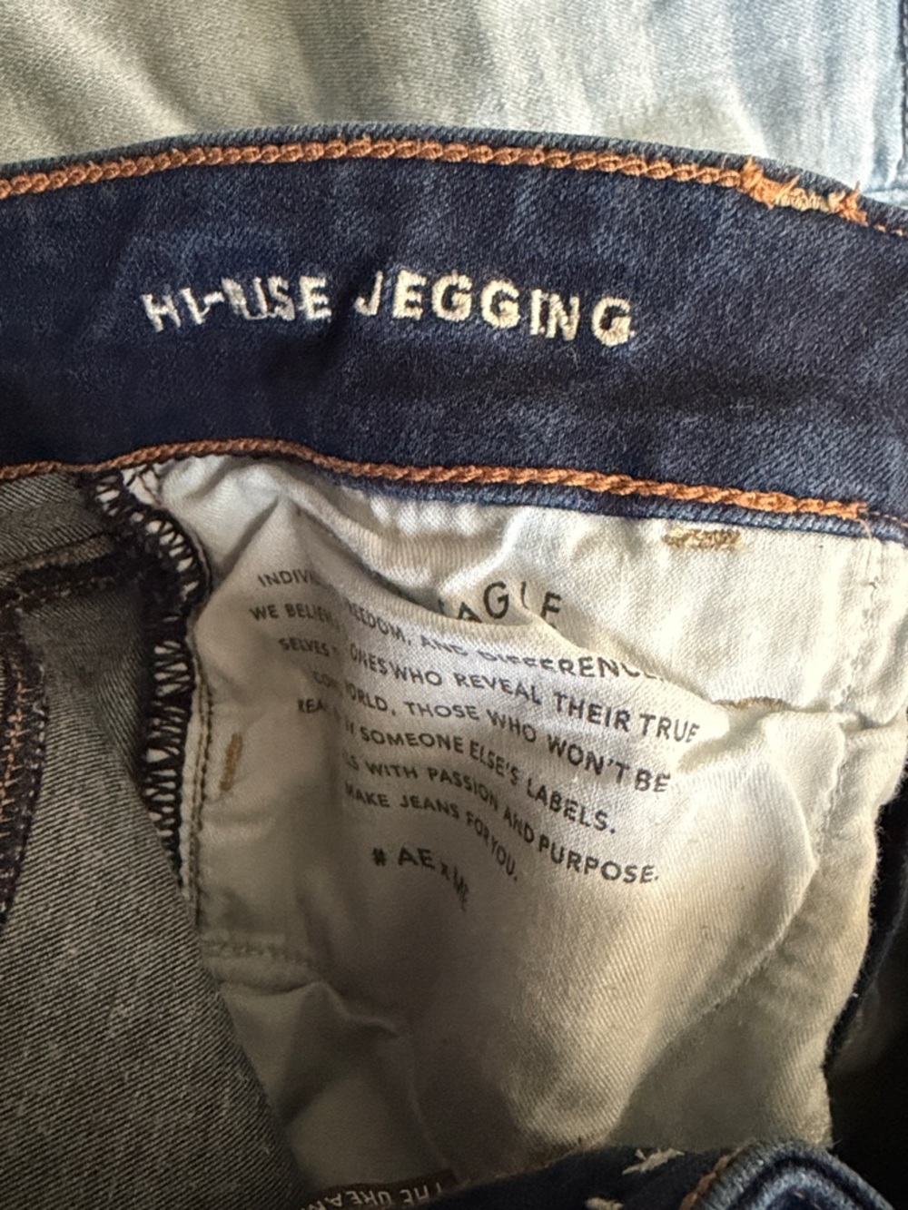 American Eagle Jeggings Bundle — Light, Distressed Medium, Dark Wash THREE PAIRS - Picture 4 of 13